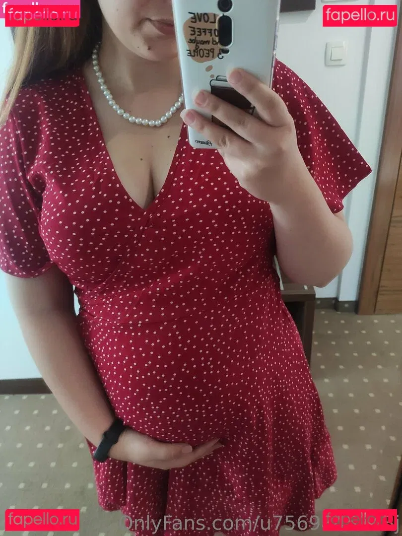 u7569845743j Onlyfans Photo Gallery 