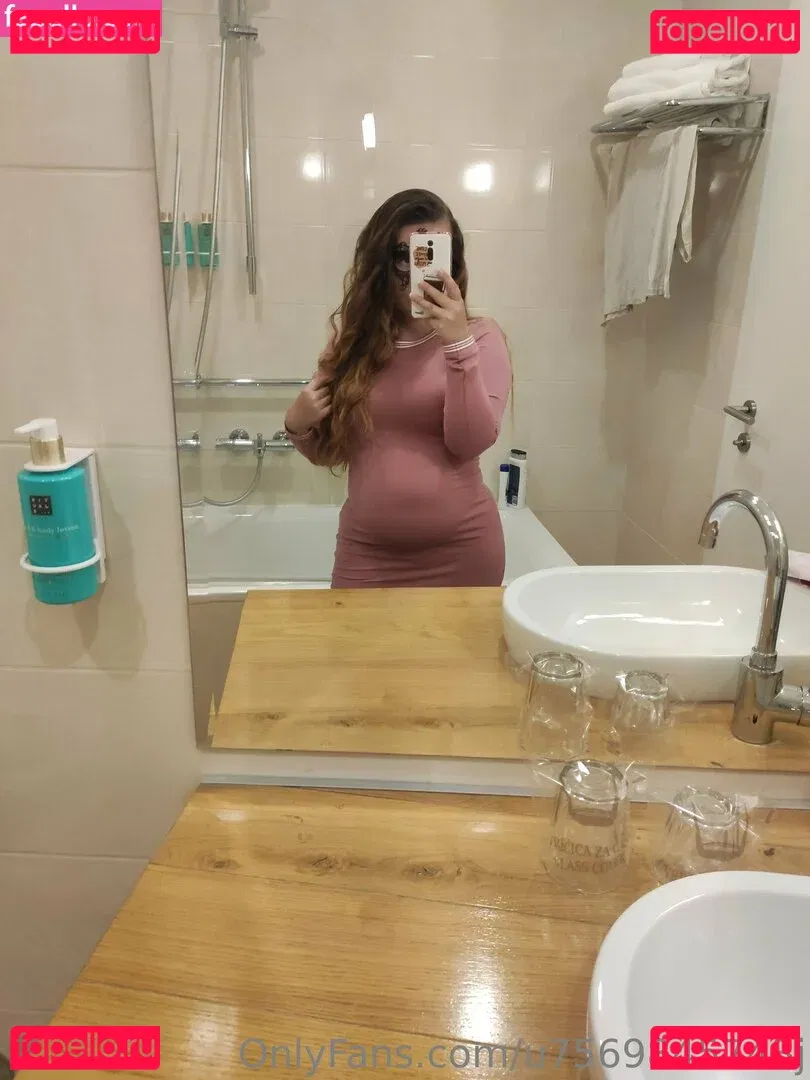 u7569845743j Onlyfans Photo Gallery 