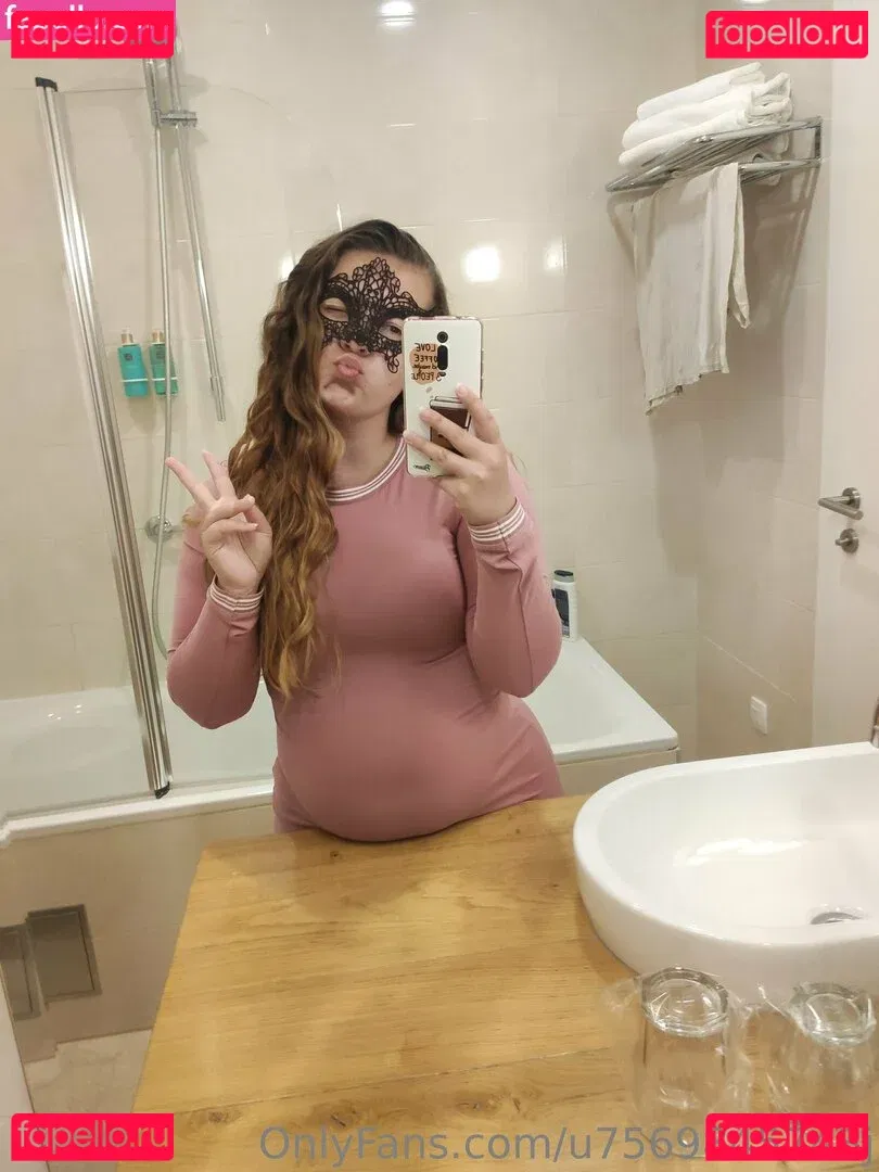 u7569845743j Onlyfans Photo Gallery 