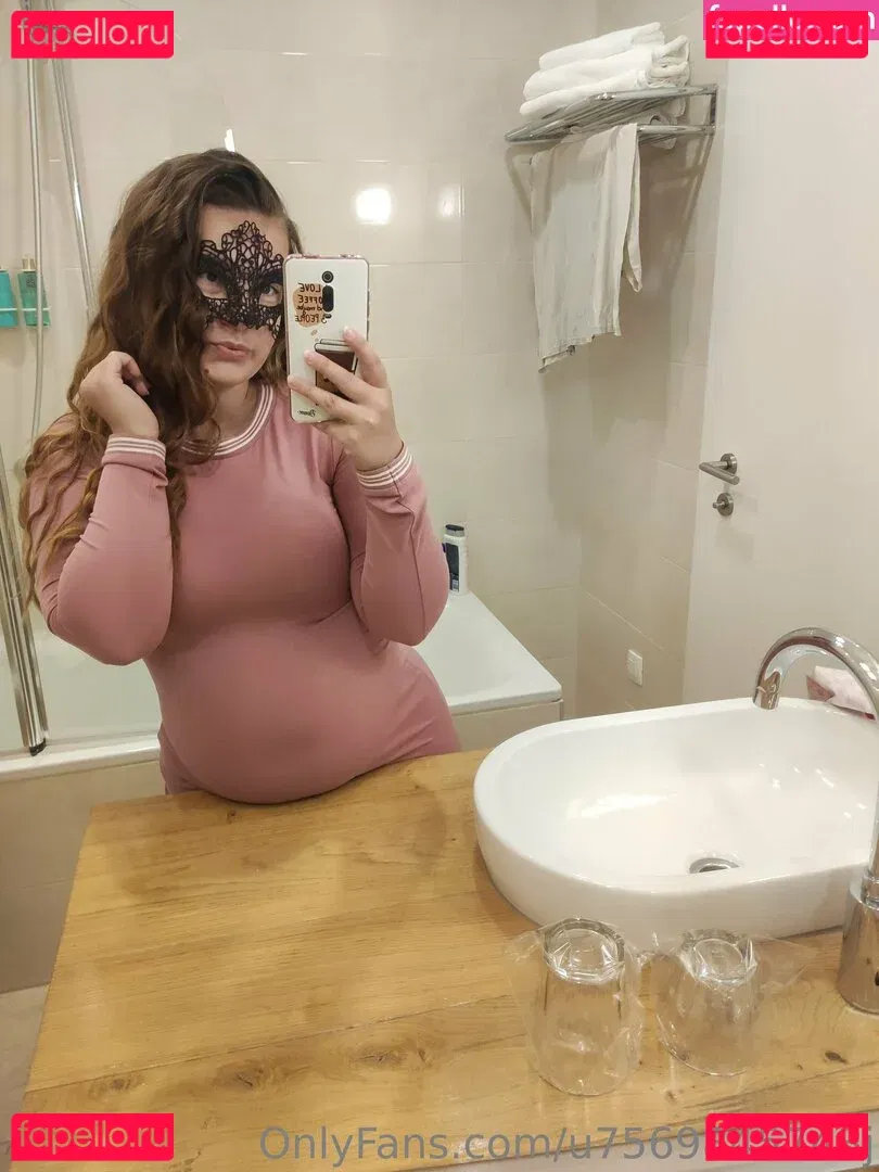 u7569845743j Onlyfans Photo Gallery 