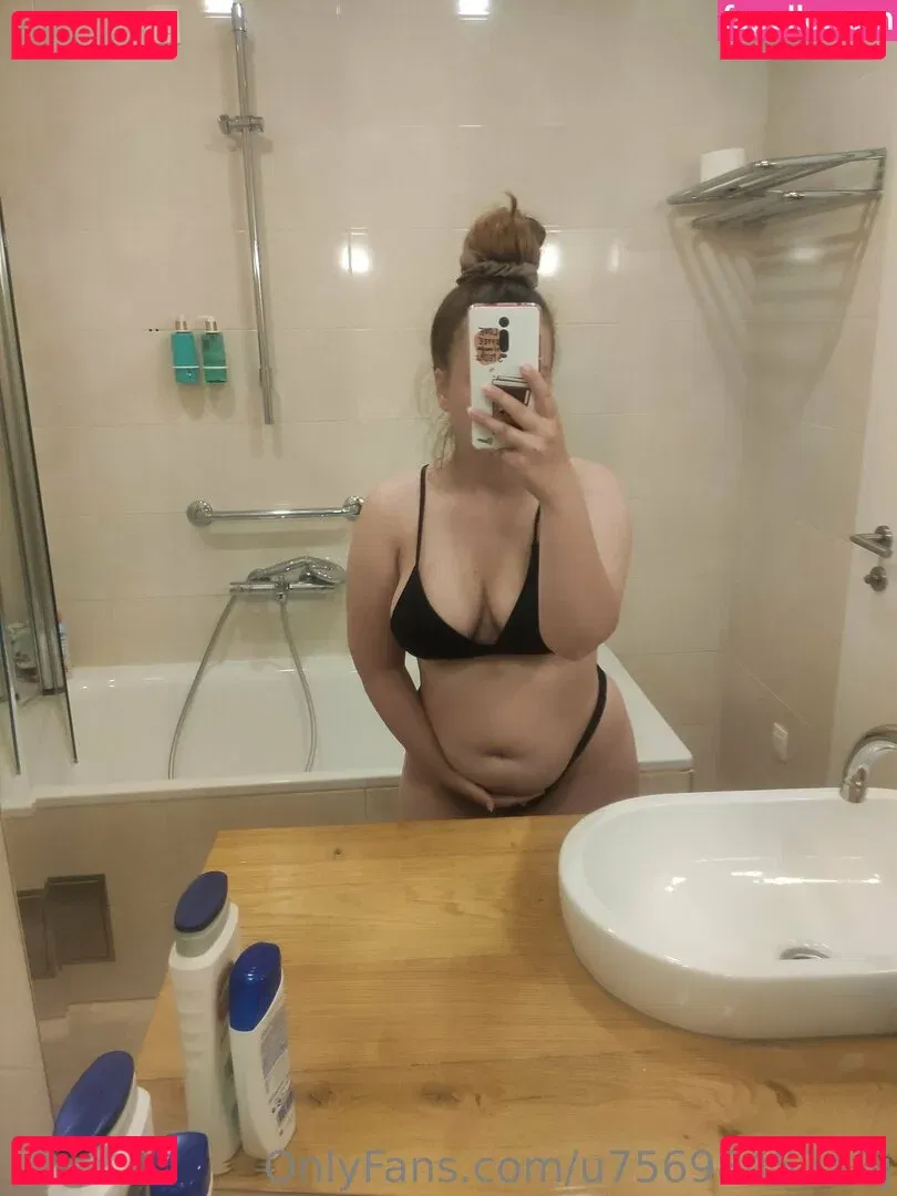 u7569845743j Onlyfans Photo Gallery 