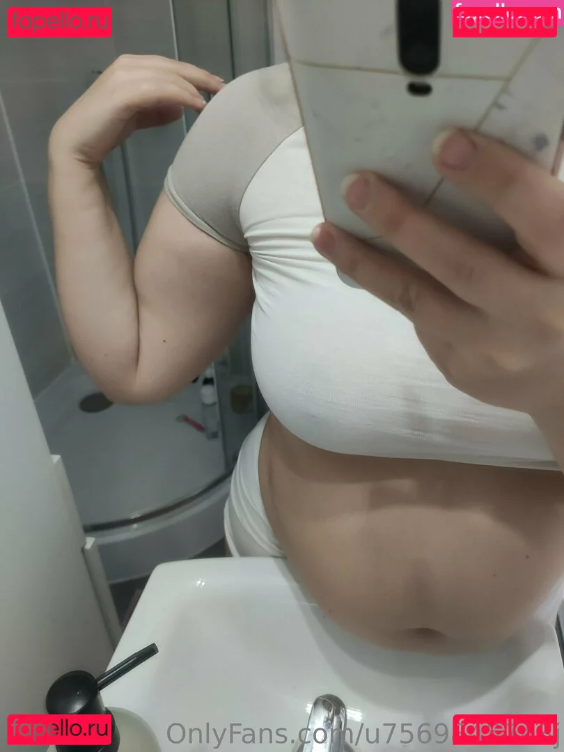 u7569845743j Onlyfans Photo Gallery 