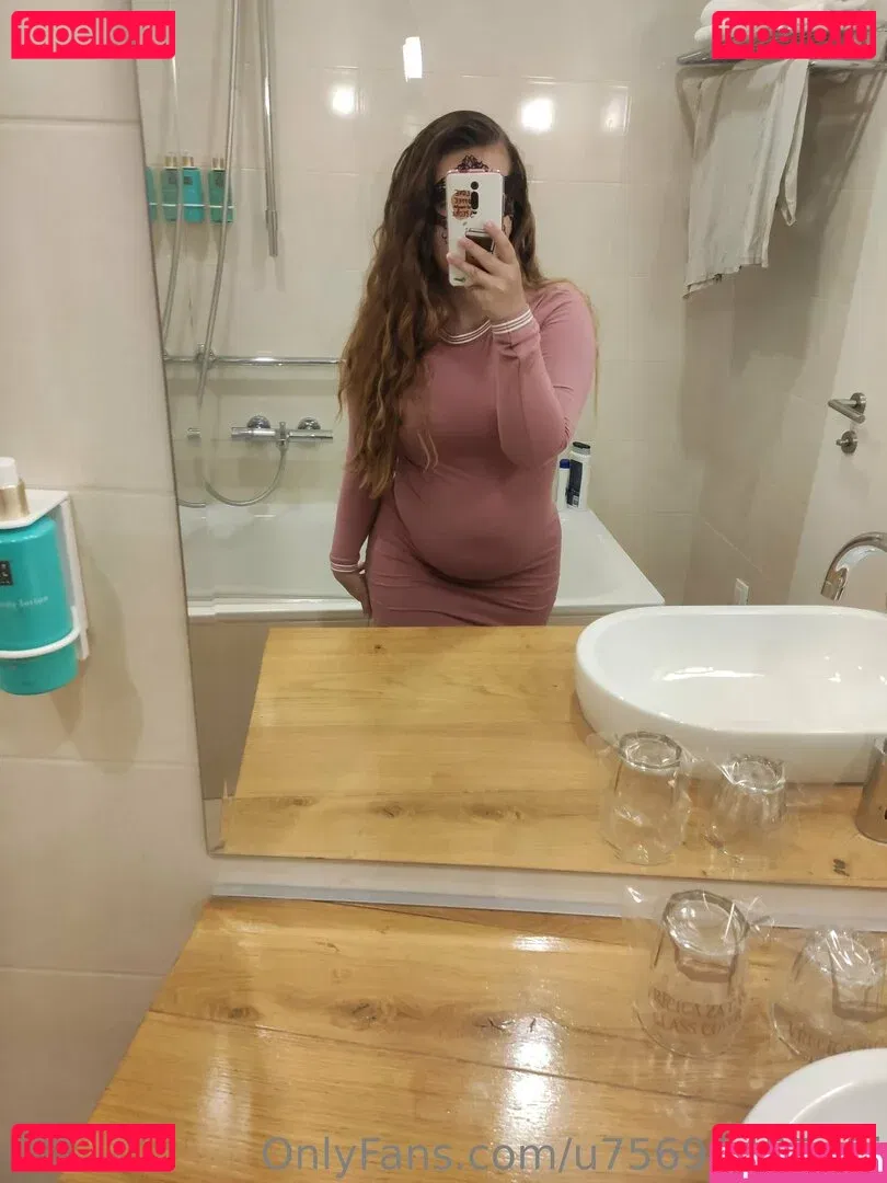 u7569845743j Onlyfans Photo Gallery 