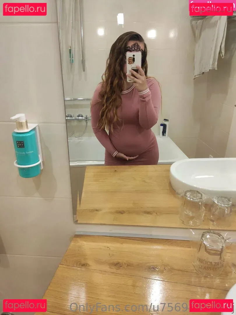 u7569845743j Onlyfans Photo Gallery 