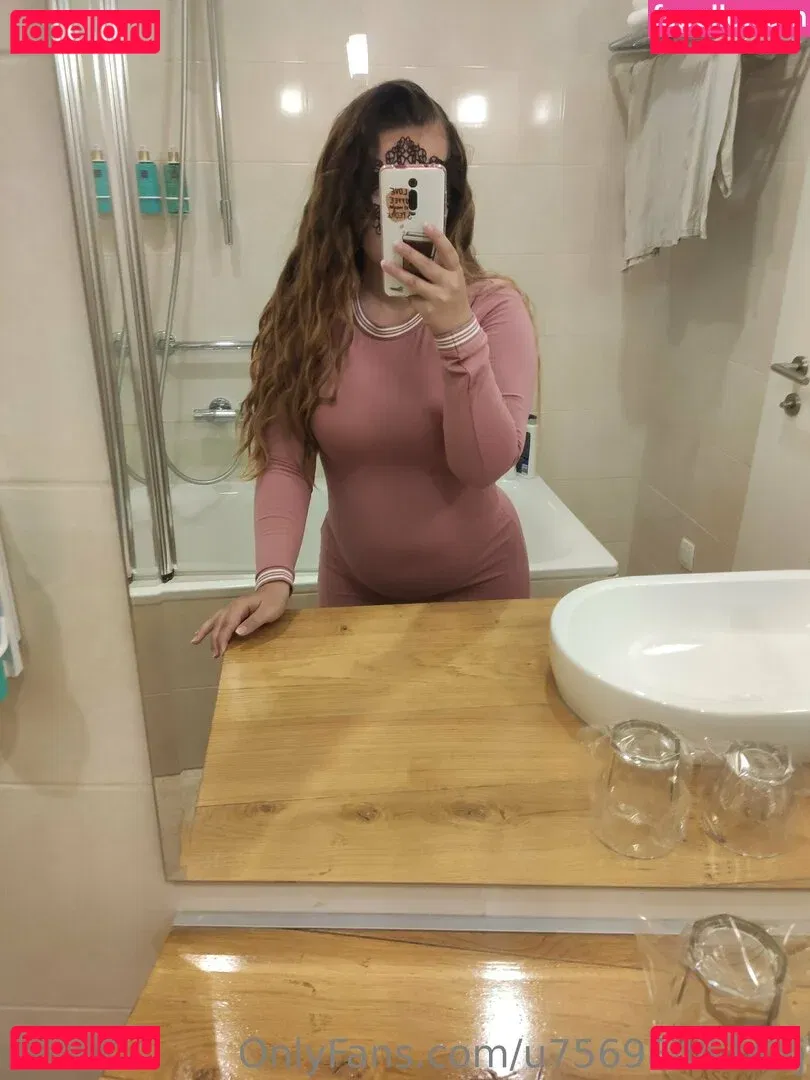 u7569845743j Onlyfans Photo Gallery 