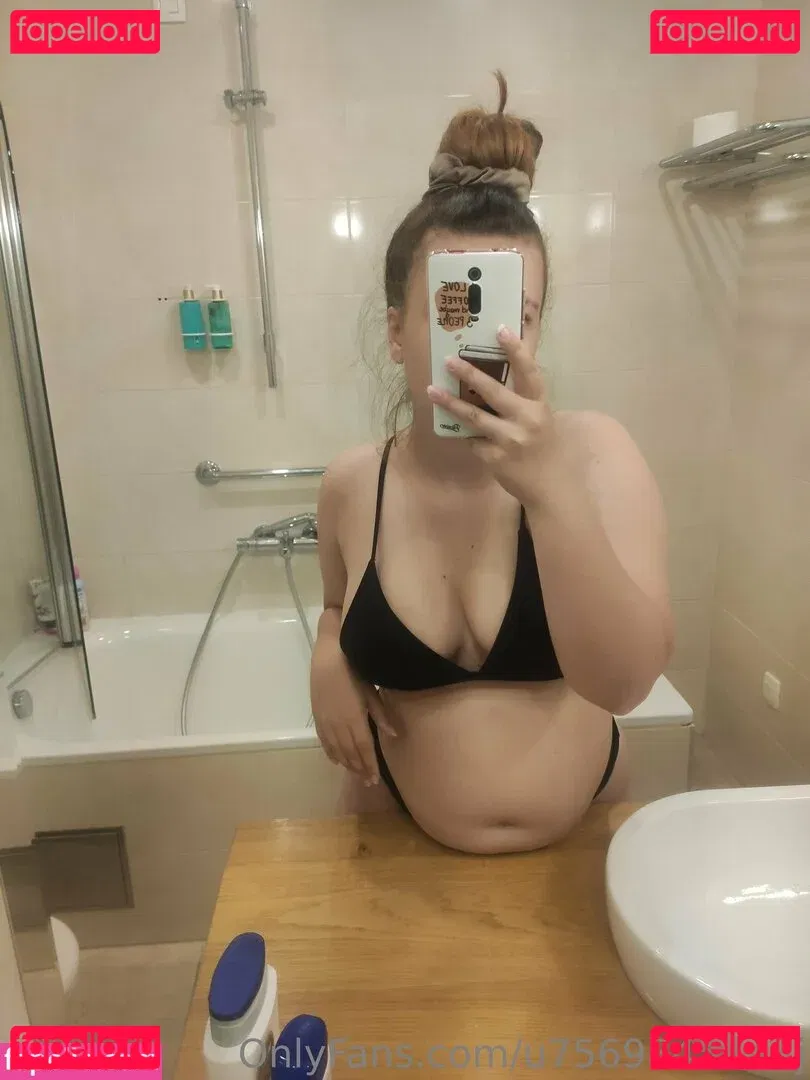 u7569845743j Onlyfans Photo Gallery 