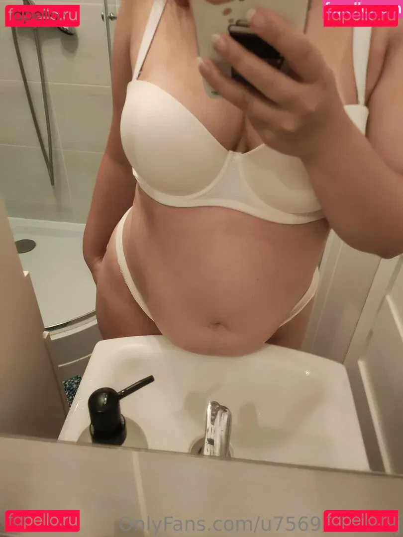 u7569845743j Onlyfans Photo Gallery 