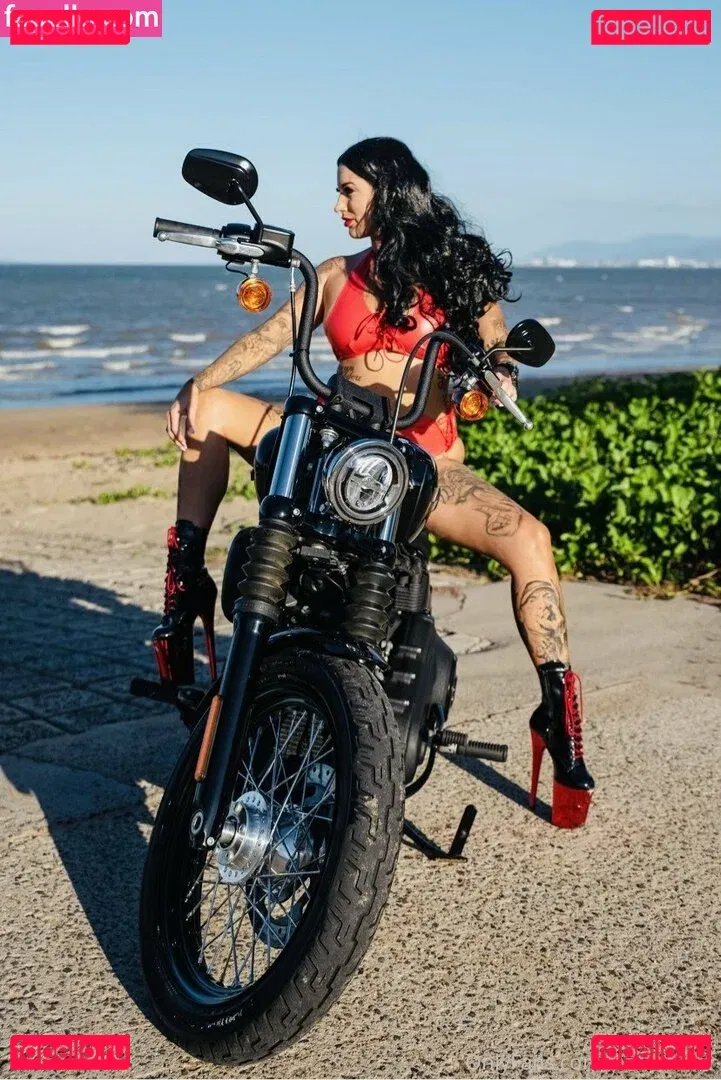 sizzorsister Onlyfans Photo Gallery 