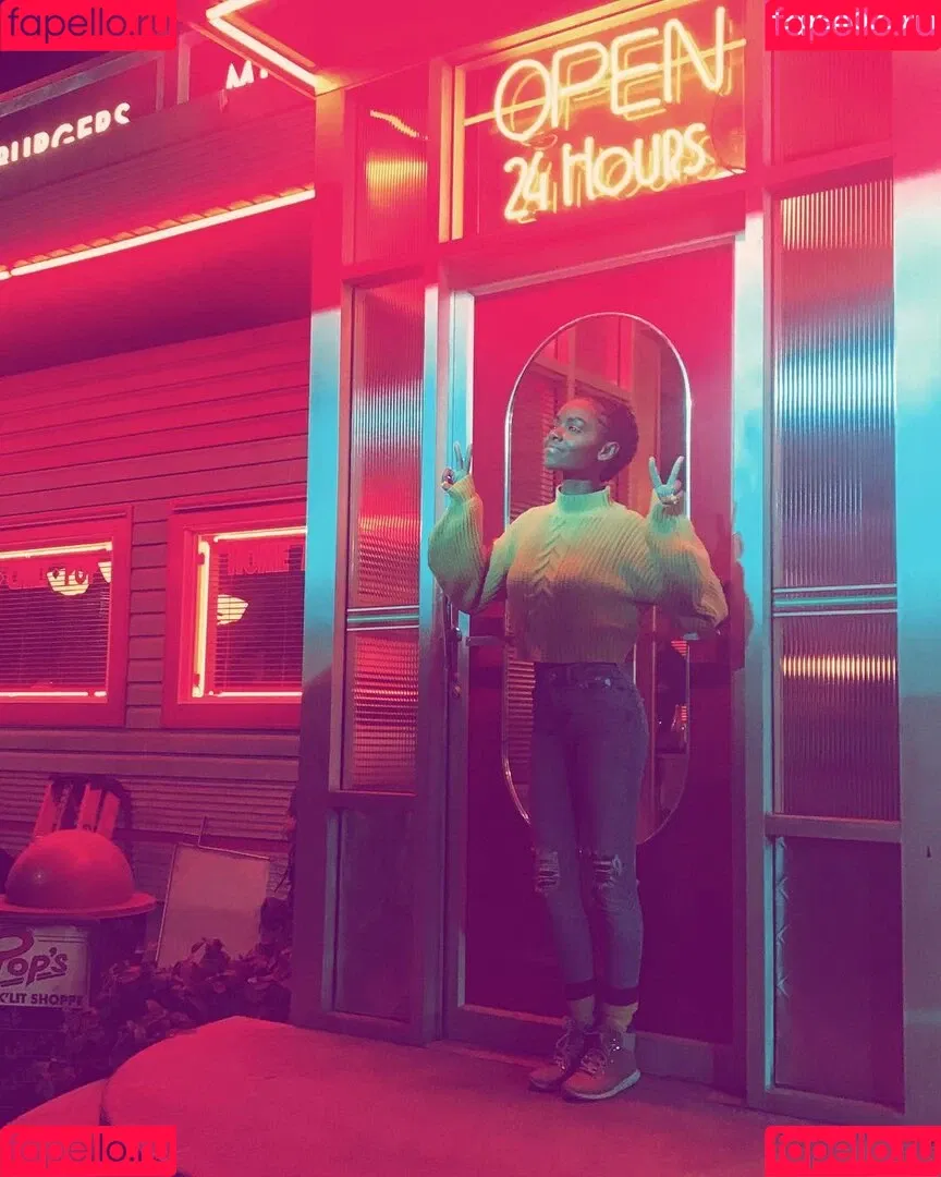 Ashleigh Murray Onlyfans Photo Gallery 