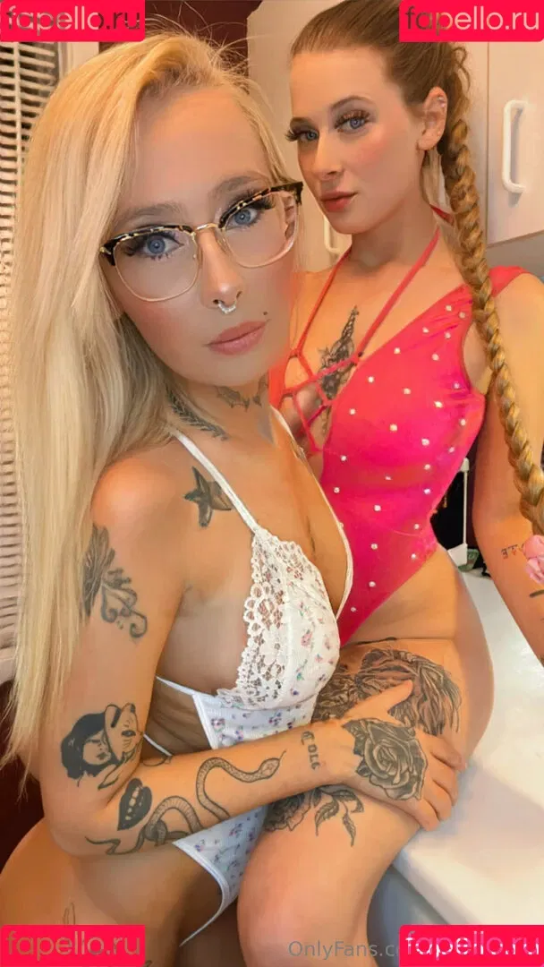 Kitty Mom Onlyfans Photo Gallery 