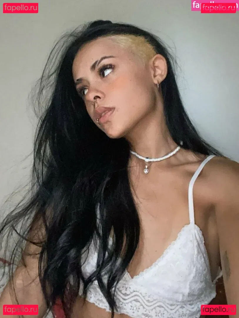 Kawencinha Onlyfans Photo Gallery 