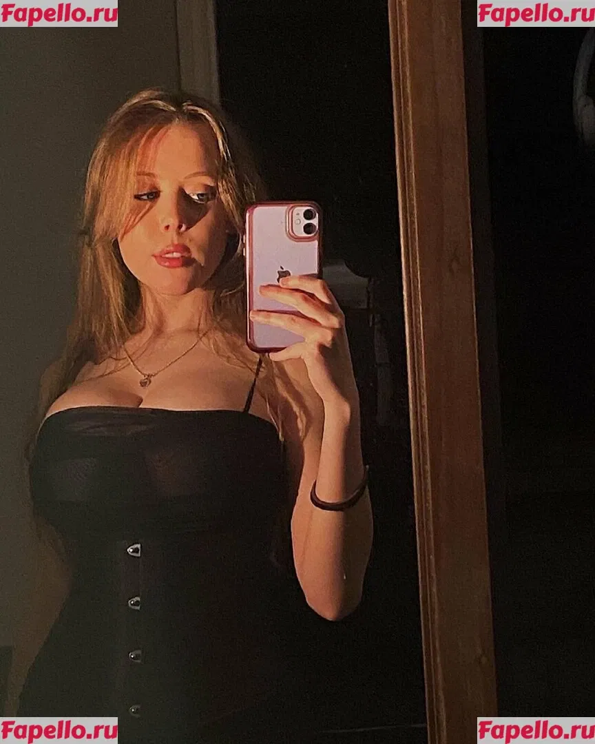 Emily Kyte Onlyfans Photo Gallery 