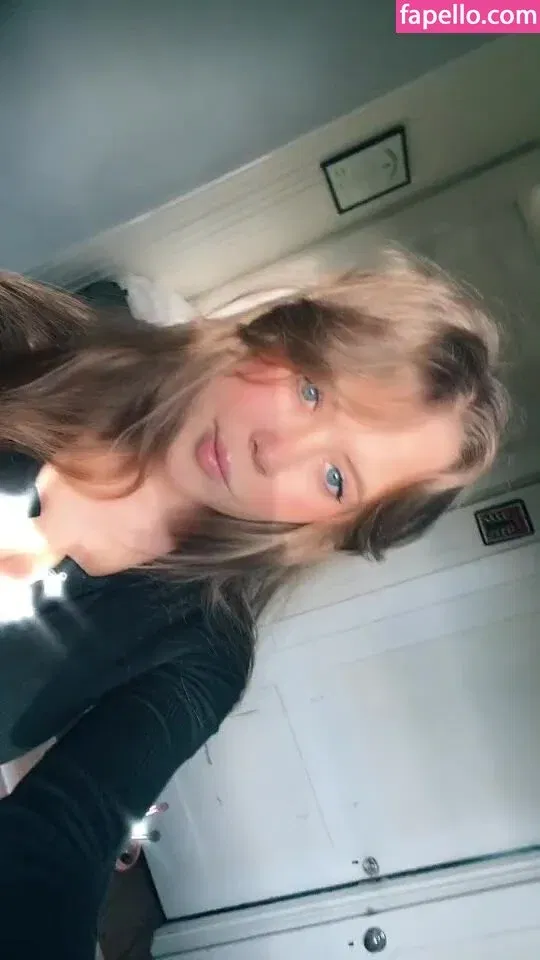 Emily Kyte Onlyfans Photo Gallery 