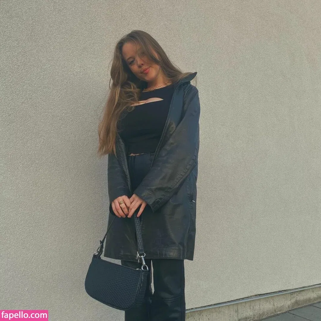 Emily Kyte Onlyfans Photo Gallery 