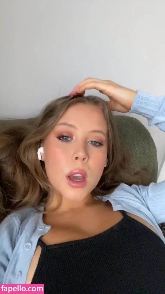 Emily Kyte Onlyfans Photo Gallery 