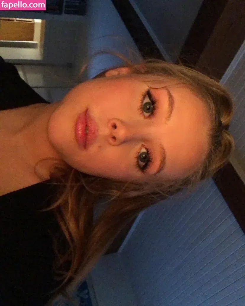 Emily Kyte Onlyfans Photo Gallery 