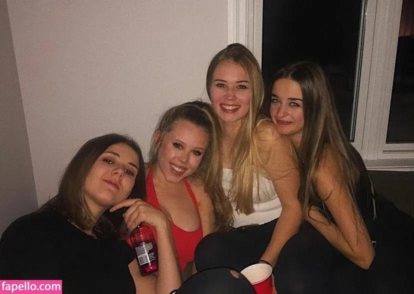 Emily Kyte Onlyfans Photo Gallery 