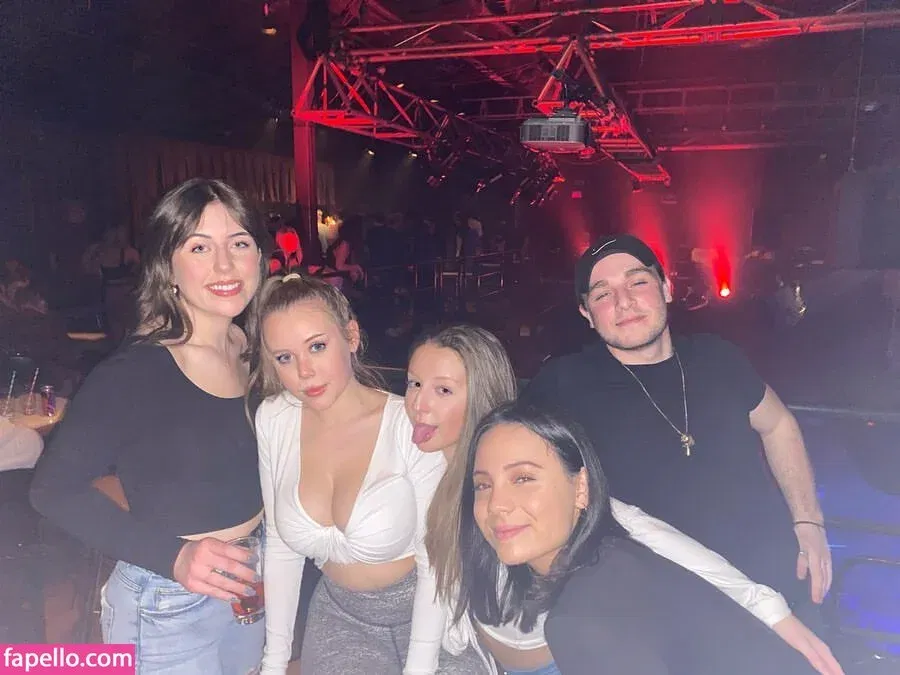 Emily Kyte Onlyfans Photo Gallery 