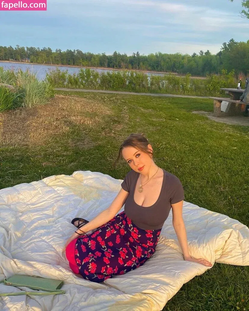 Emily Kyte Onlyfans Photo Gallery 