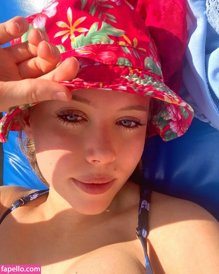 Emily Kyte Onlyfans Photo Gallery 