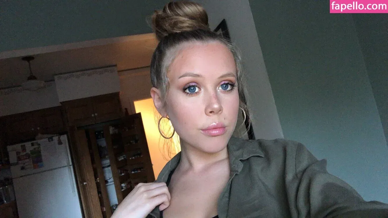 Emily Kyte Onlyfans Photo Gallery 