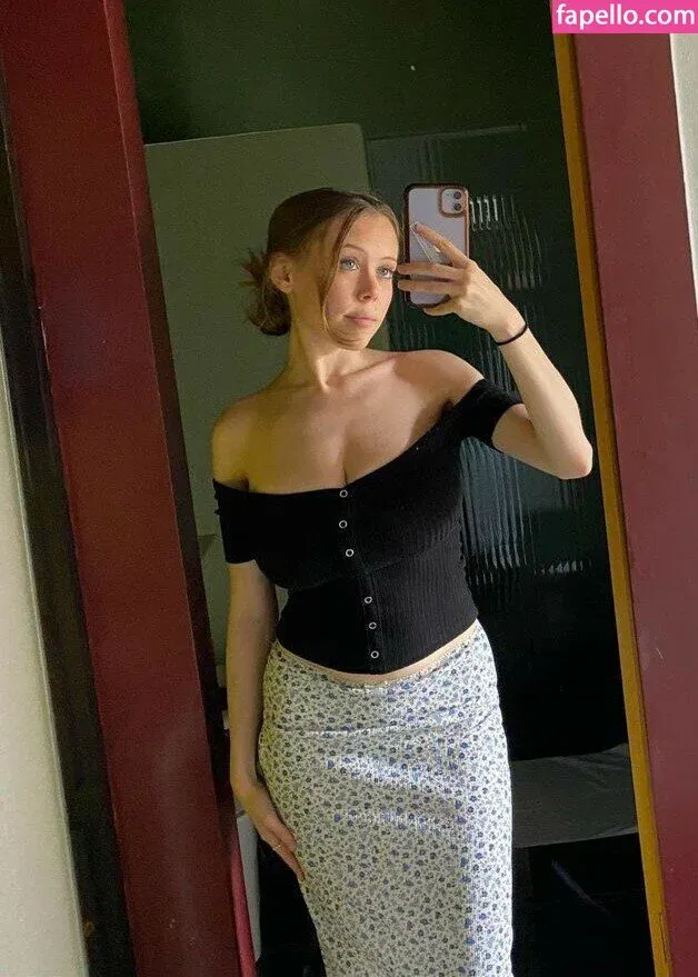 Emily Kyte Onlyfans Photo Gallery 