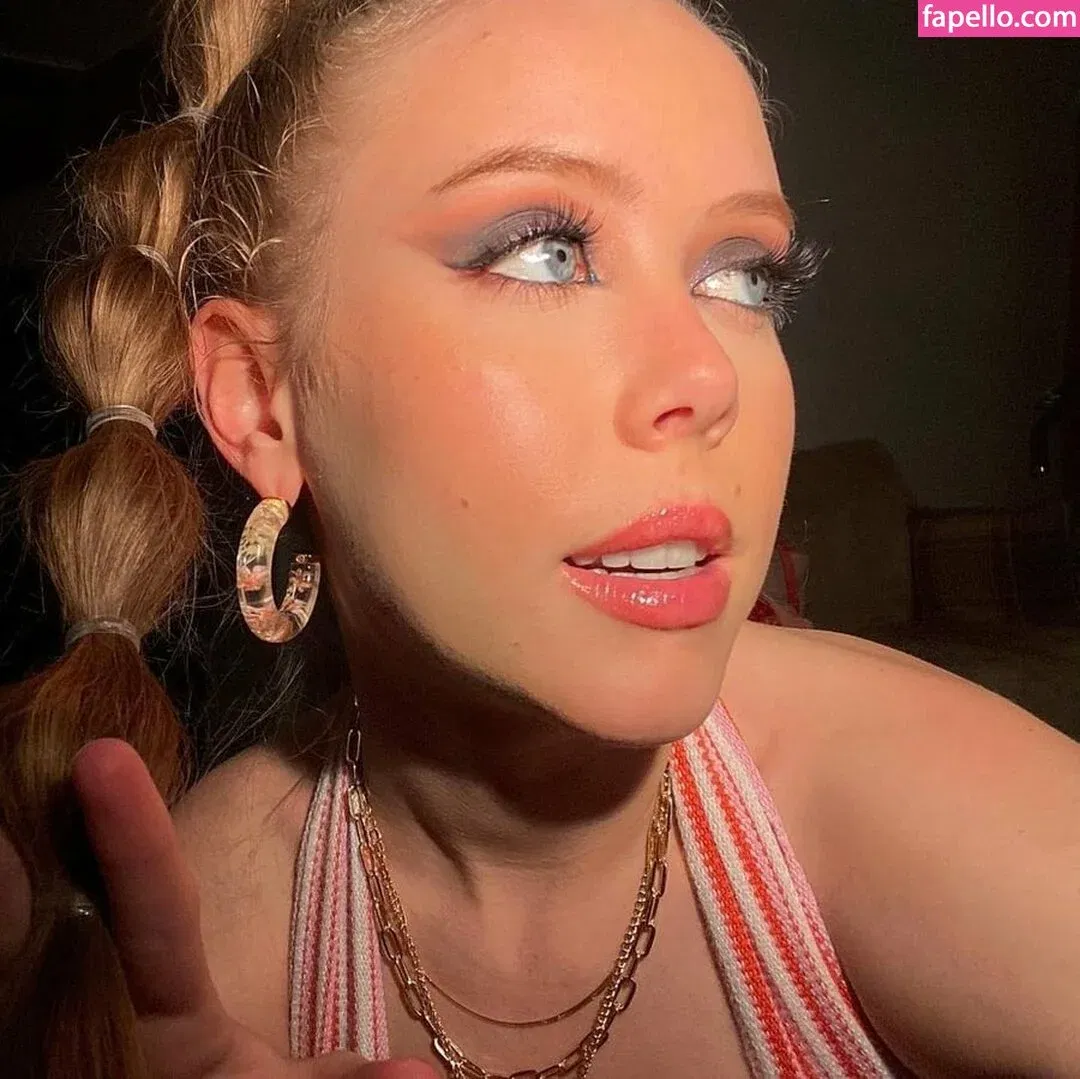 Emily Kyte Onlyfans Photo Gallery 