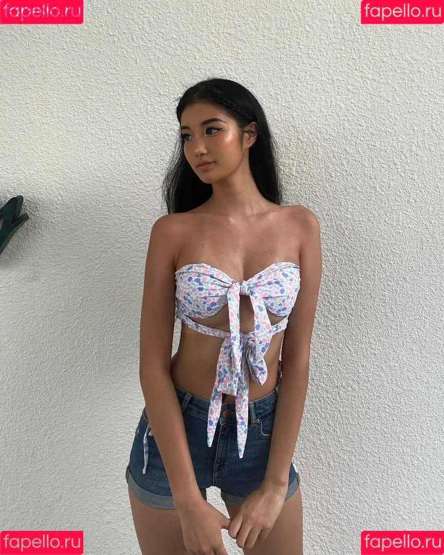 nopearii Onlyfans Photo Gallery 