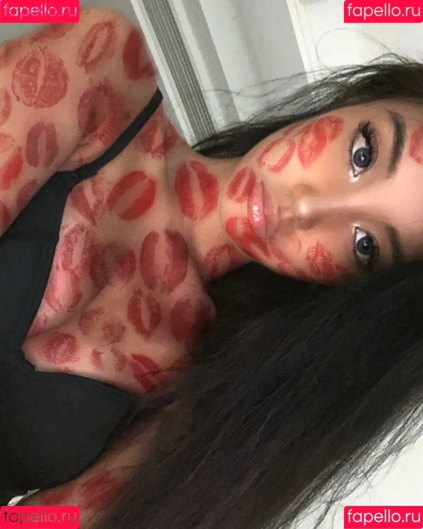 nopearii Onlyfans Photo Gallery 