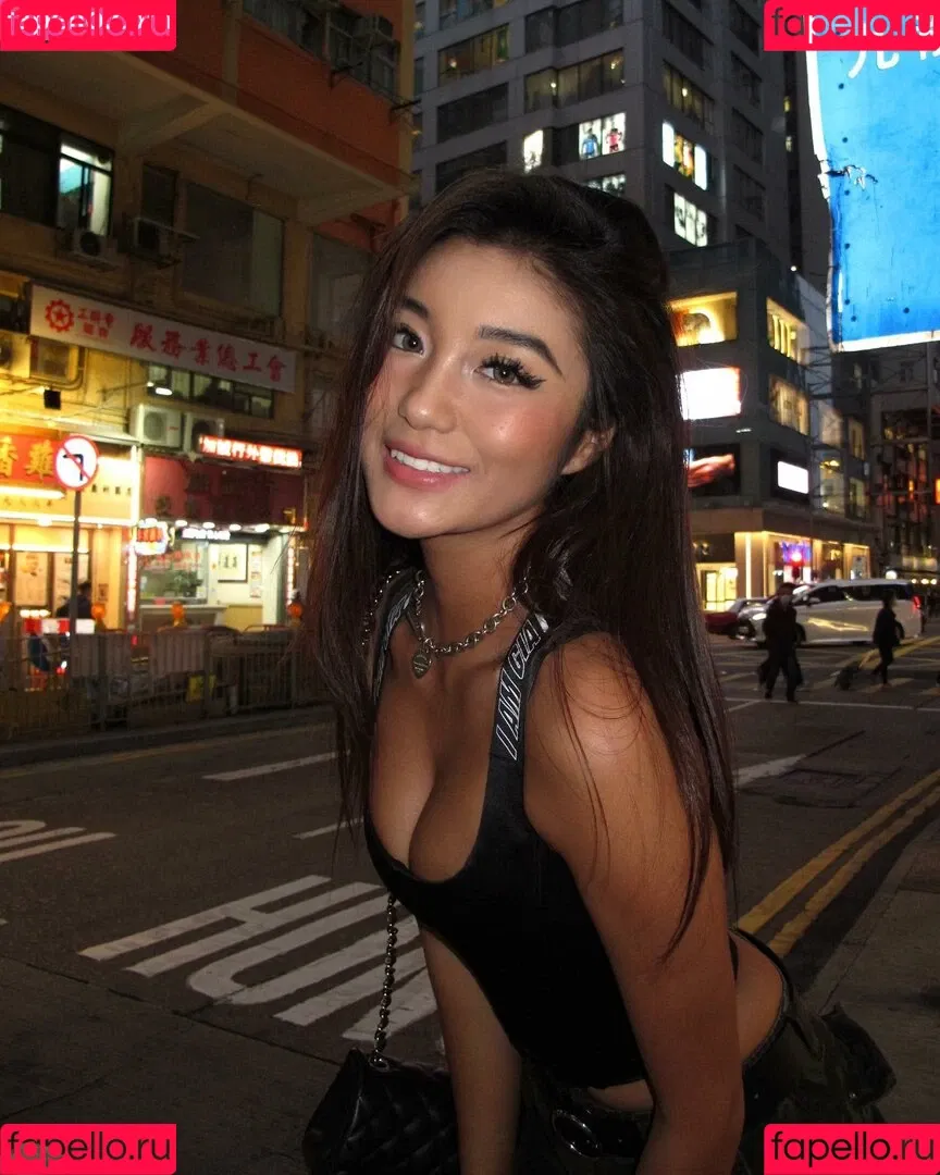 nopearii Onlyfans Photo Gallery 