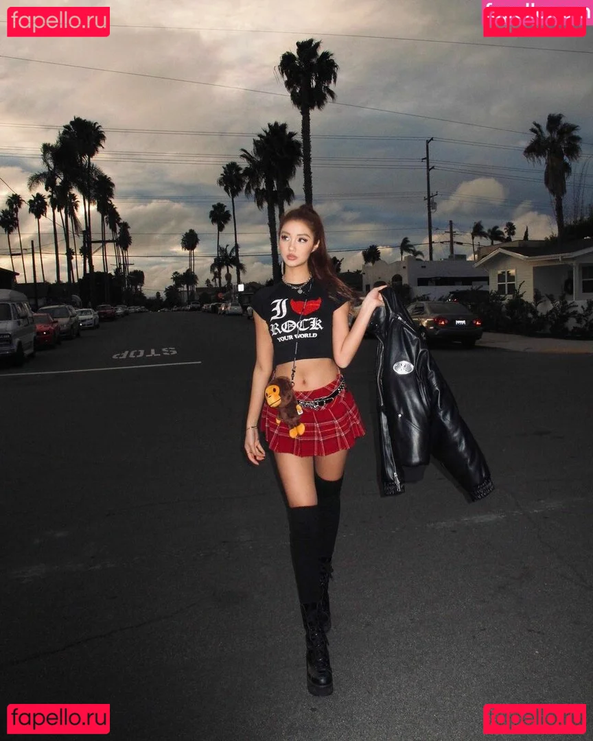 nopearii Onlyfans Photo Gallery 