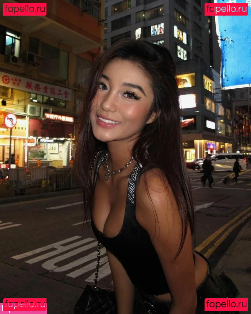 nopearii Onlyfans Photo Gallery 