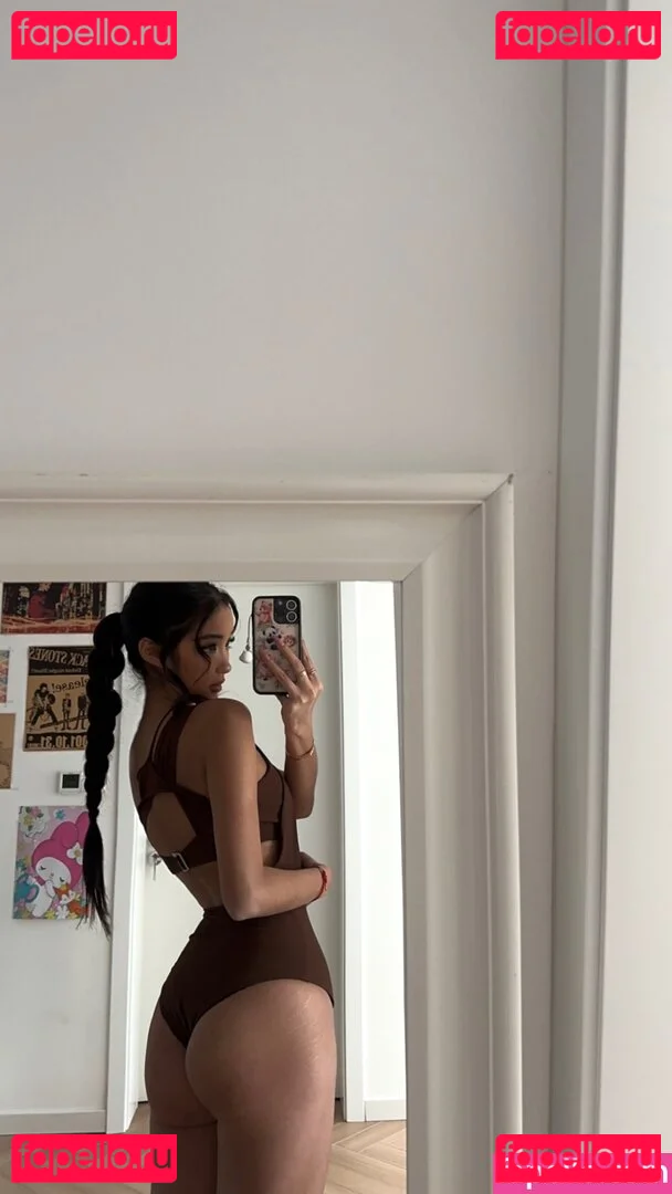 nopearii Onlyfans Photo Gallery 