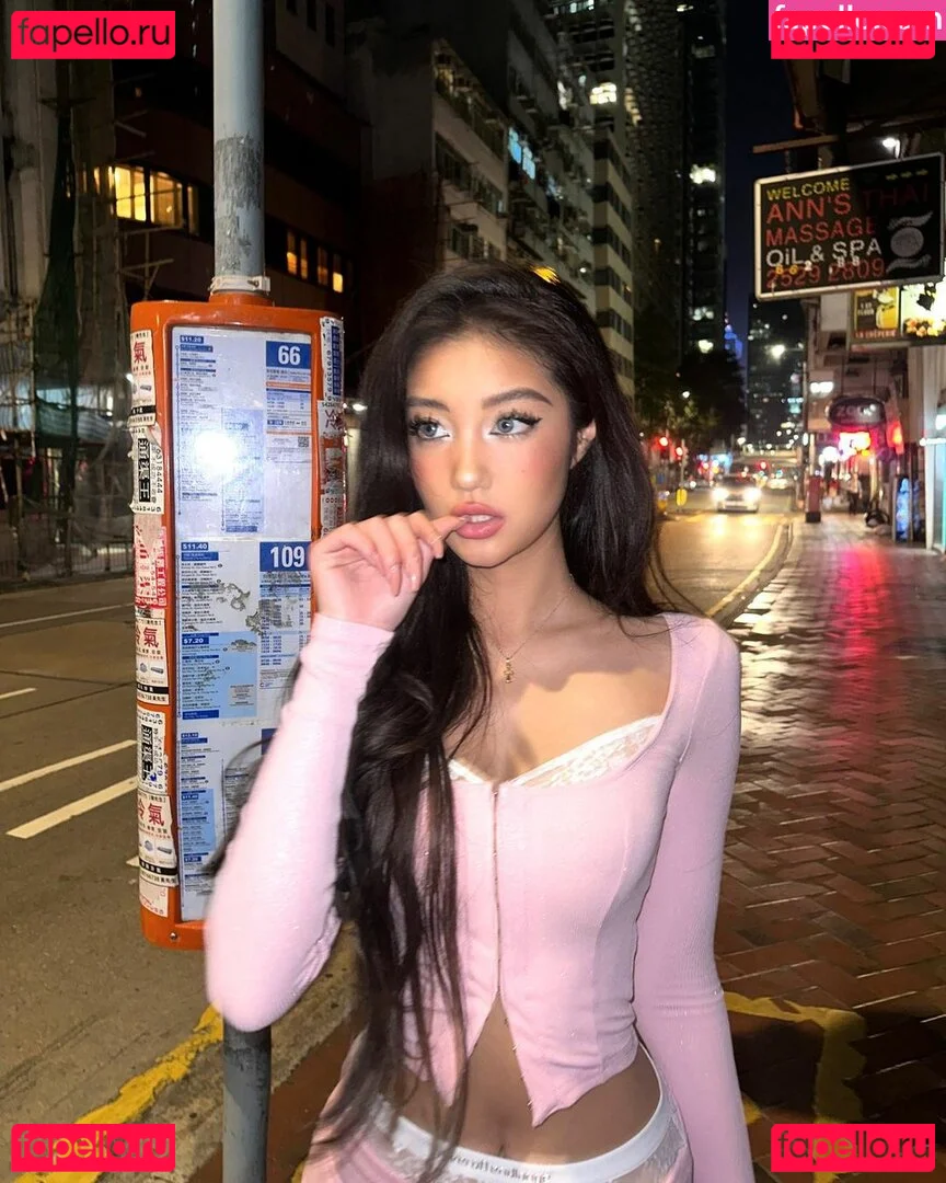 nopearii Onlyfans Photo Gallery 