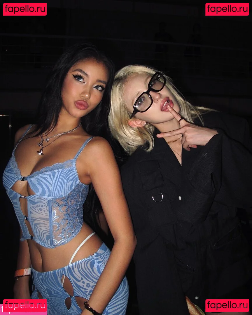 nopearii Onlyfans Photo Gallery 