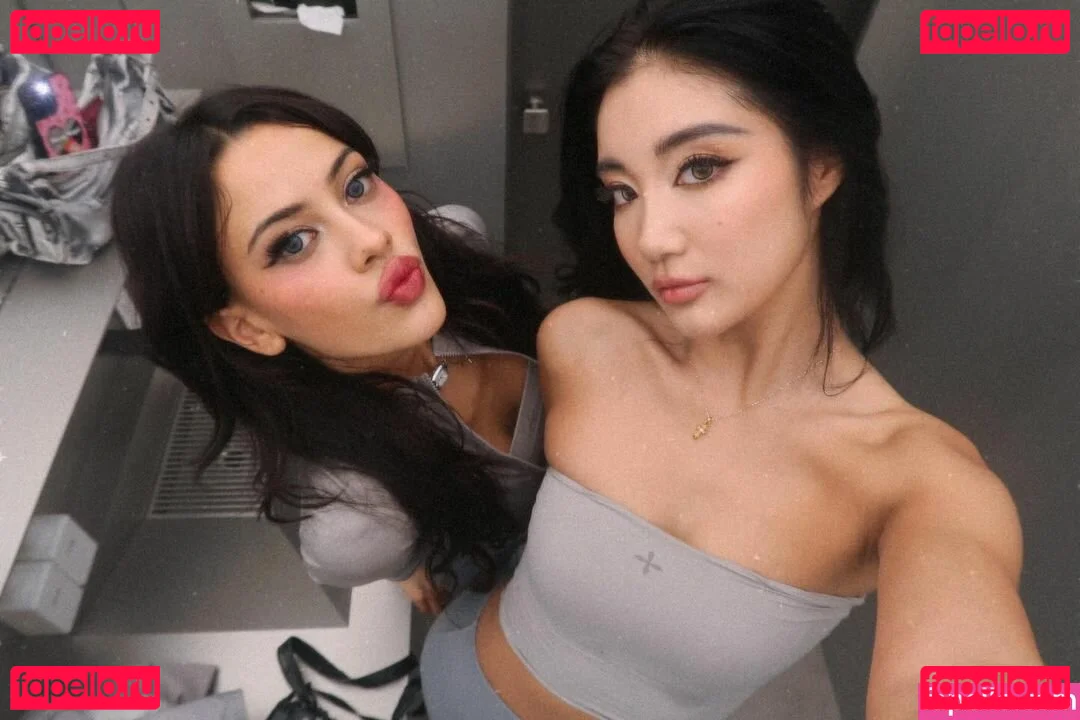 nopearii Onlyfans Photo Gallery 