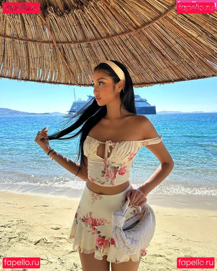 nopearii Onlyfans Photo Gallery 