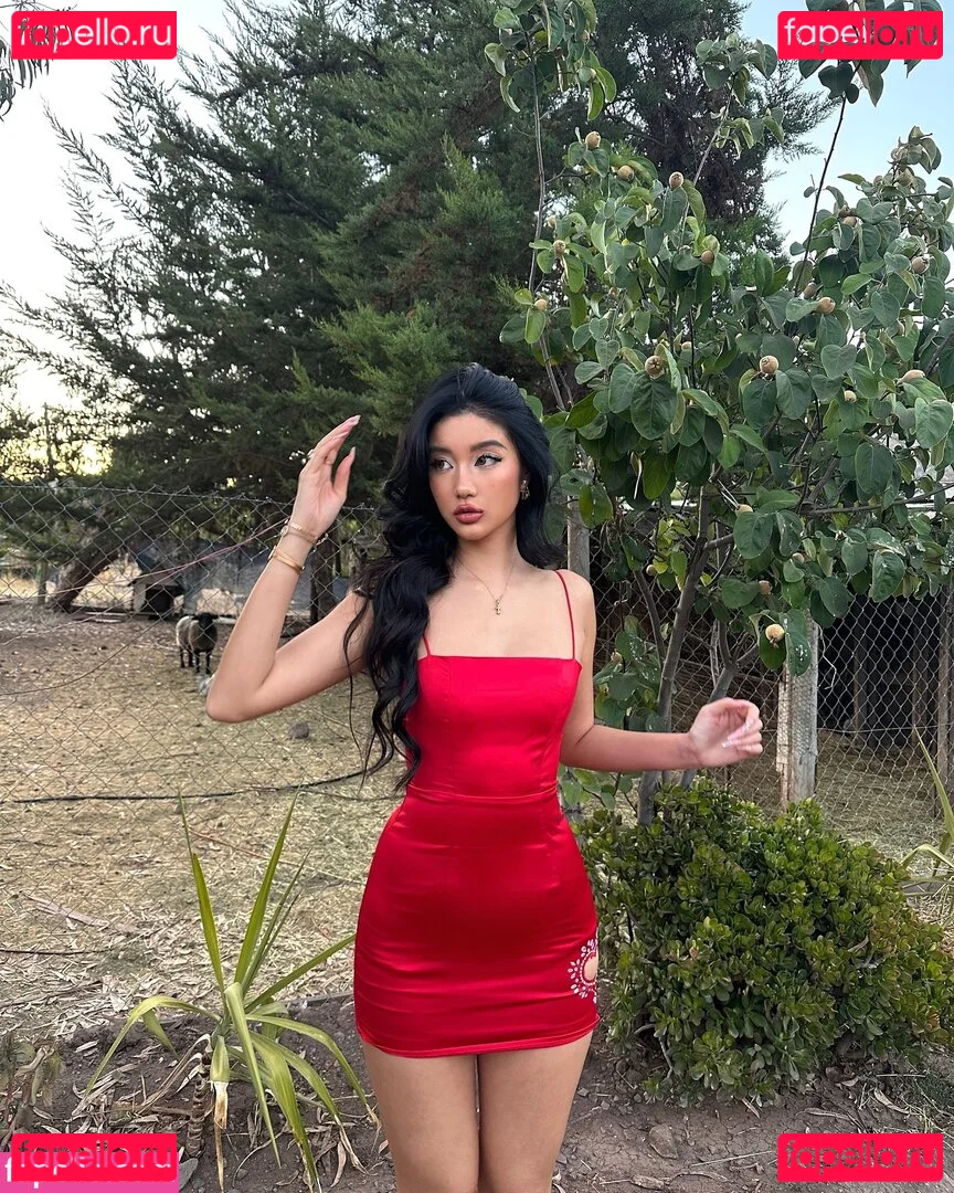 nopearii Onlyfans Photo Gallery 