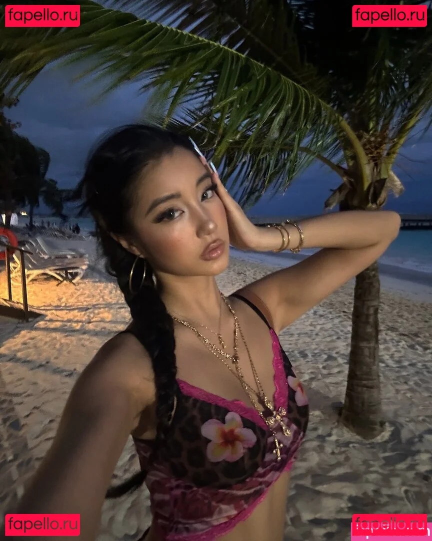 nopearii Onlyfans Photo Gallery 