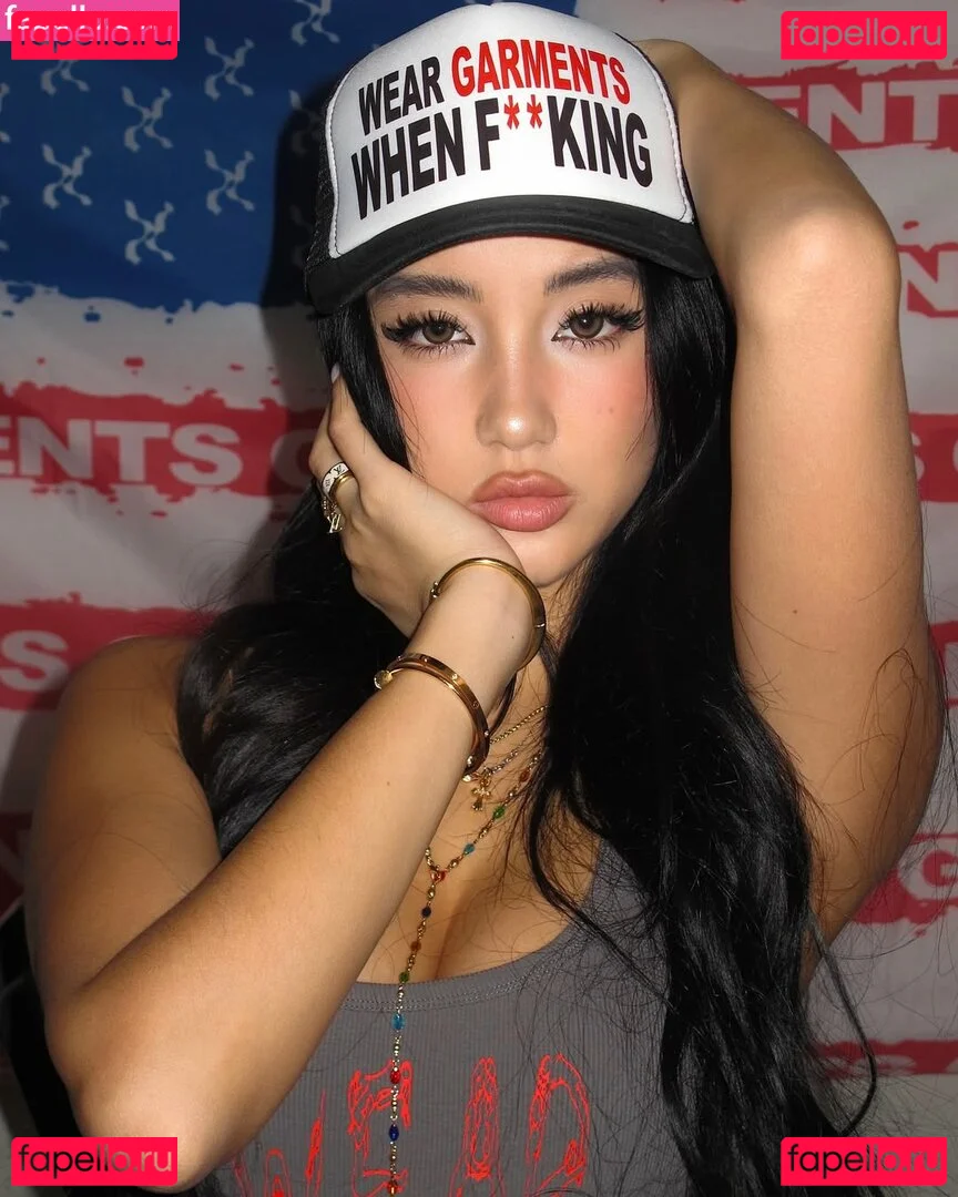 nopearii Onlyfans Photo Gallery 