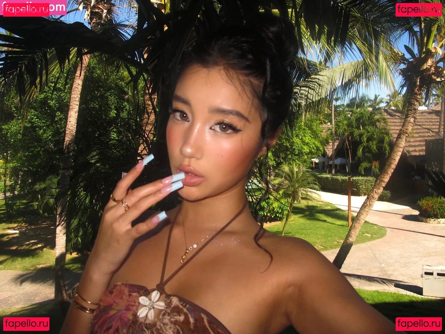 nopearii Onlyfans Photo Gallery 