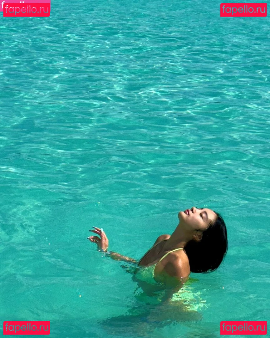 nopearii Onlyfans Photo Gallery 