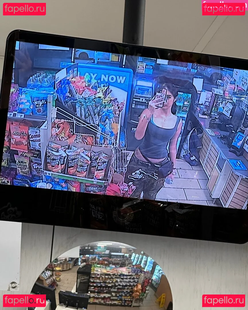 nopearii Onlyfans Photo Gallery 