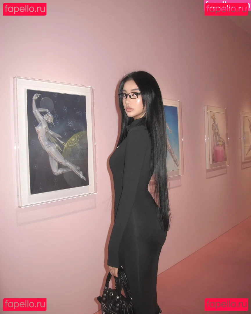 nopearii Onlyfans Photo Gallery 