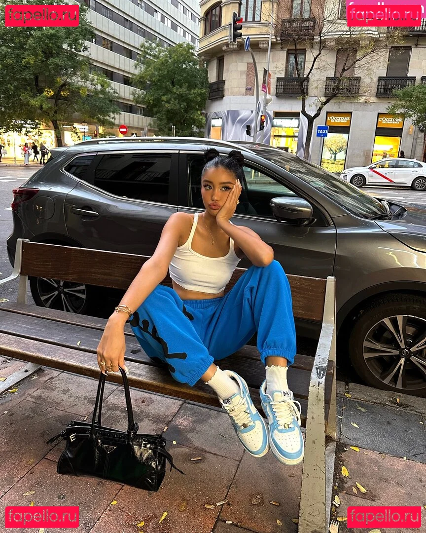 nopearii Onlyfans Photo Gallery 