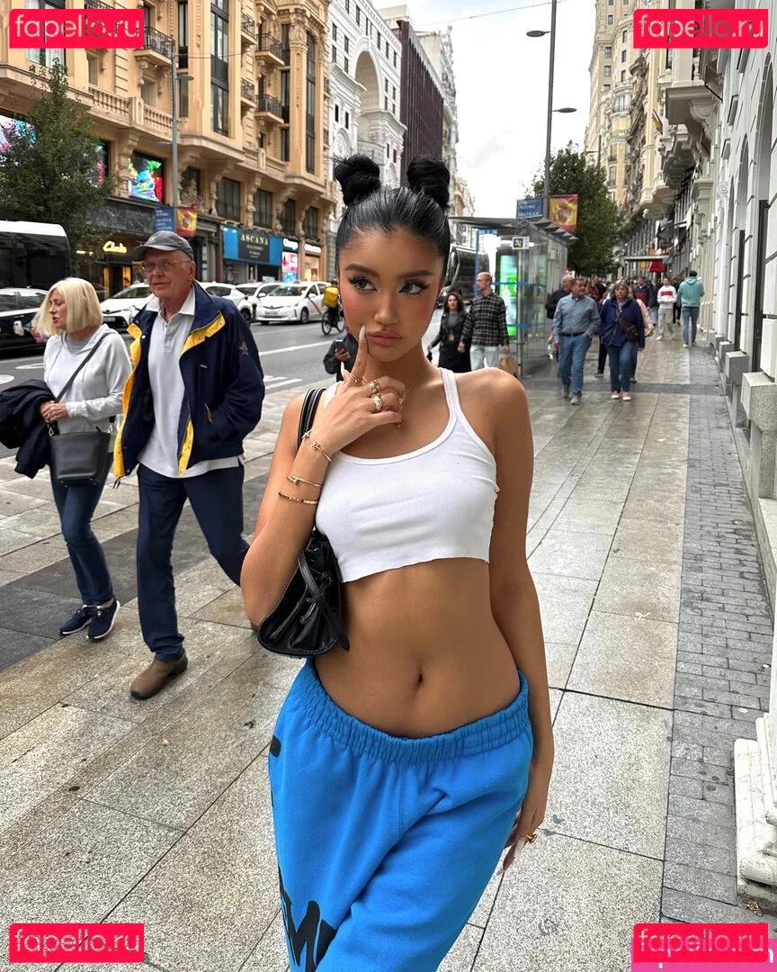 nopearii Onlyfans Photo Gallery 