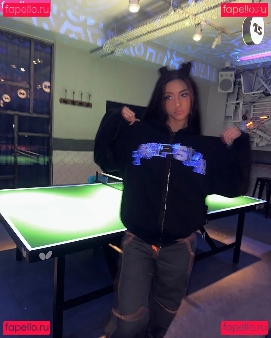 nopearii Onlyfans Photo Gallery 