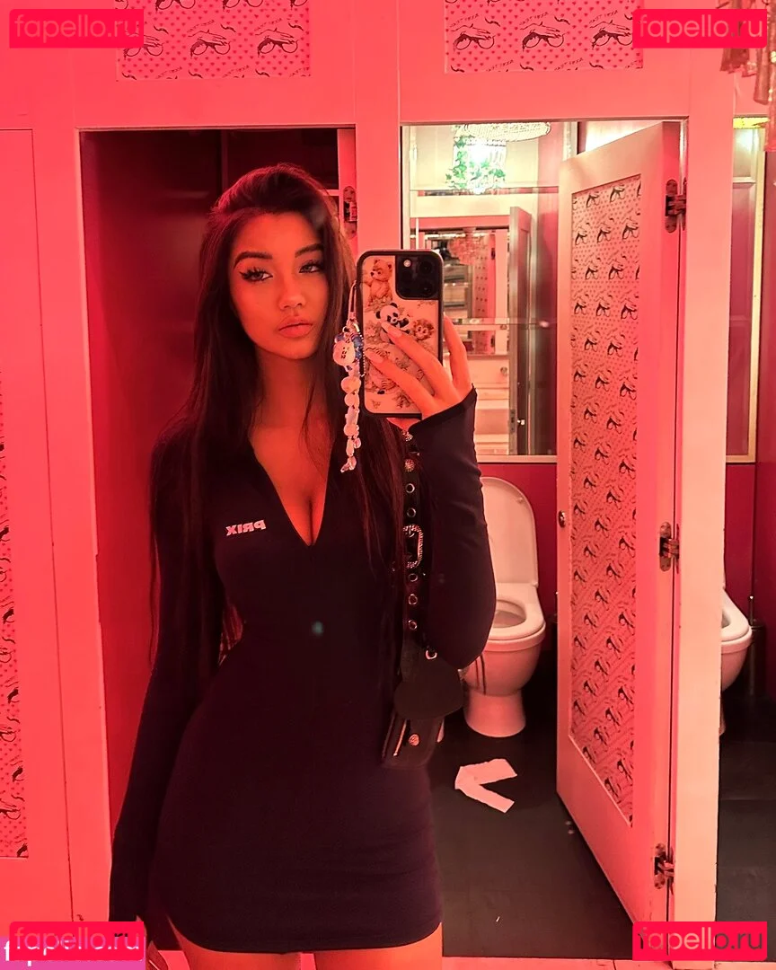 nopearii Onlyfans Photo Gallery 