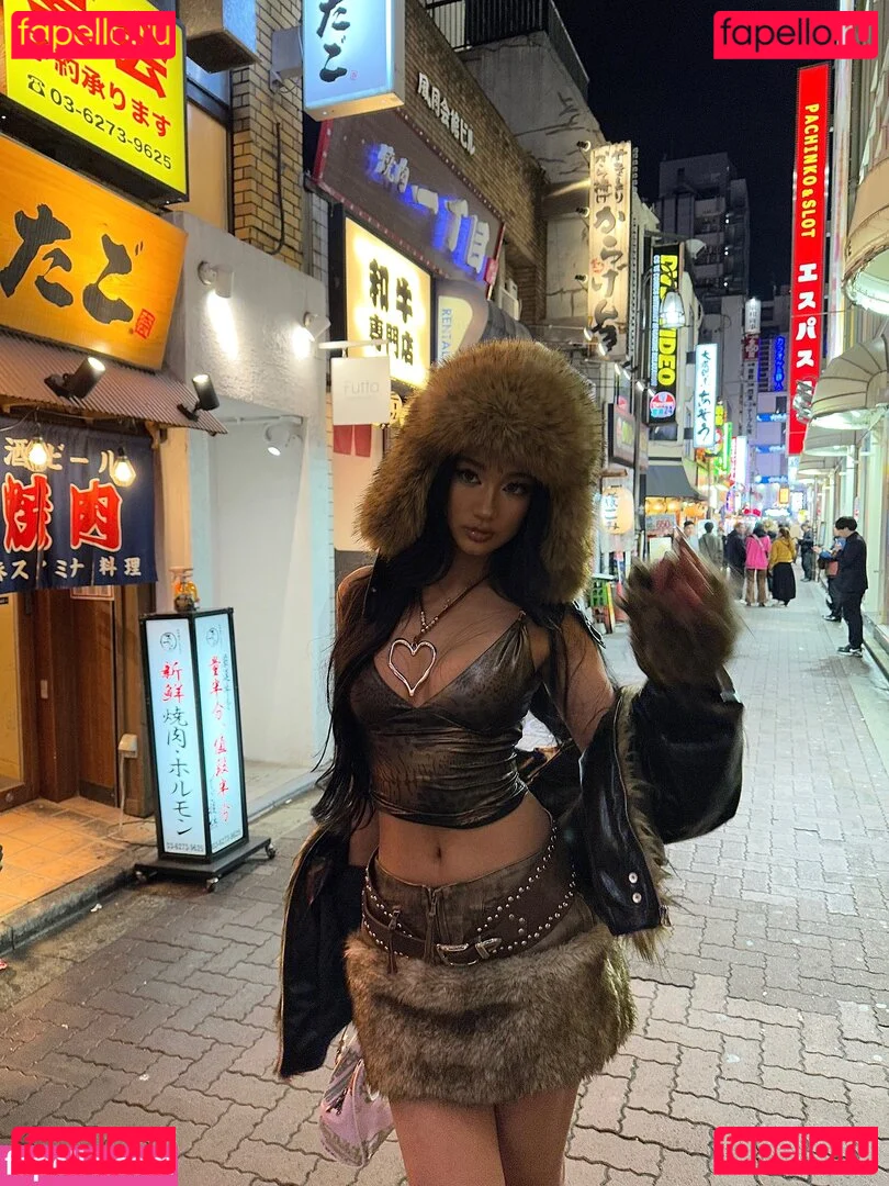 nopearii Onlyfans Photo Gallery 