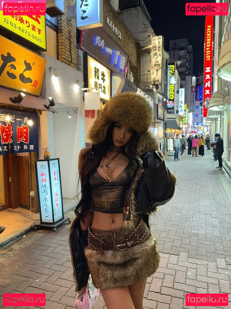 nopearii Onlyfans Photo Gallery 